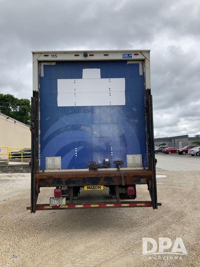 Image of Ford F-650 equipment image 4