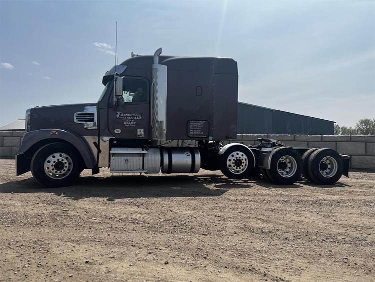 2018 Freightliner 122sd Other Equipment Trucks For Sale Tractor Zoom