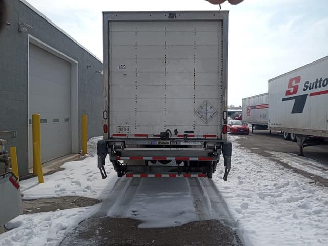 Image of Freightliner Business Class M2 106 equipment image 4