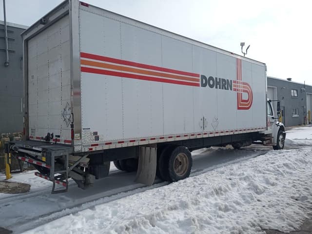 Image of Freightliner Business Class M2 106 equipment image 3