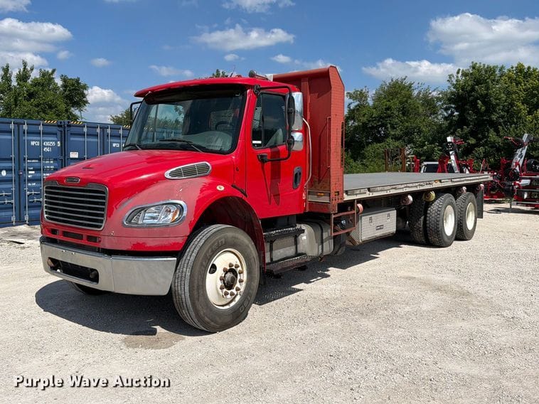 2018 Freightliner Business Class M2 Equipment Image0