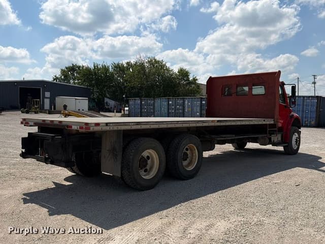 Image of Freightliner Business Class M2 equipment image 4