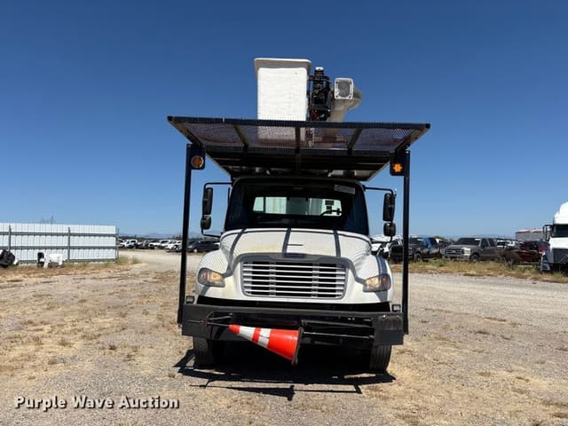 Image of Freightliner Business Class M2 equipment image 1