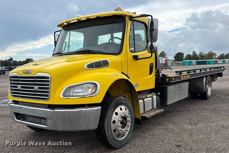 2018 Freightliner Business Class M2 Equipment Image0