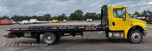 Image of Freightliner Business Class M2 equipment image 3