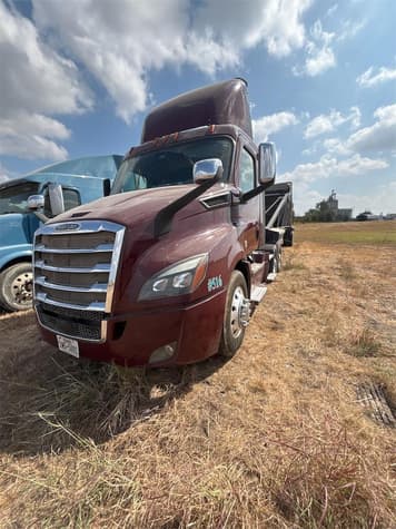 Main image Freightliner Cascadia 116