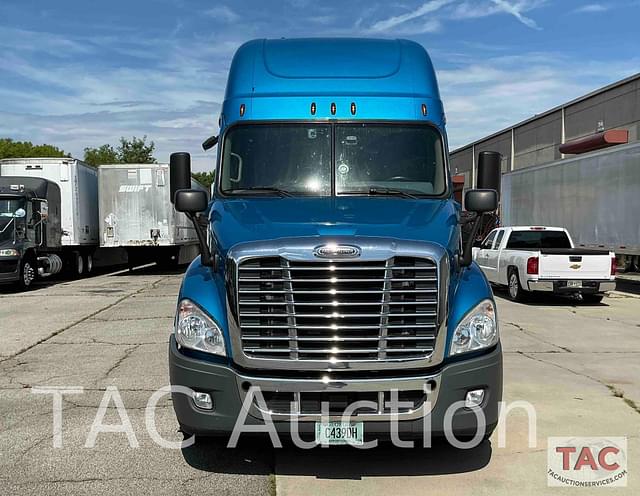 Image of Freightliner Cascadia 125 equipment image 1