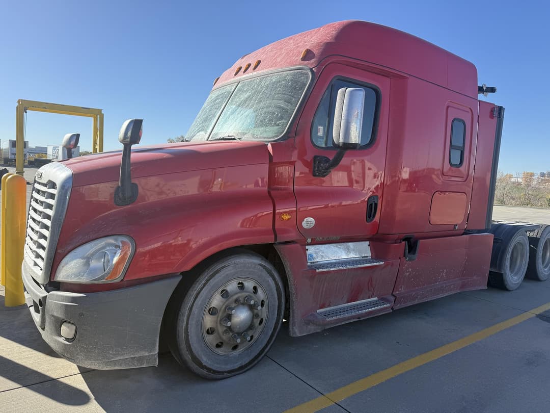 Image of Freightliner Cascadia 125 Primary image