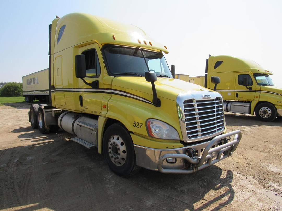 Image of Freightliner Cascadia 125 Primary image