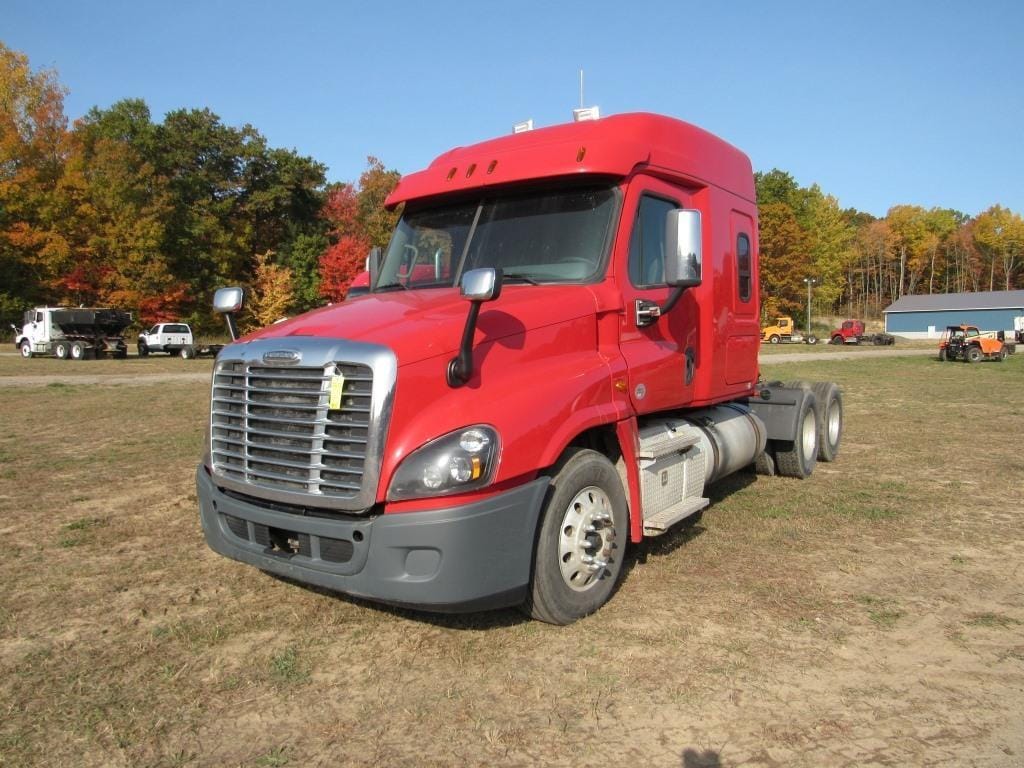 Main image Freightliner Cascadia 125