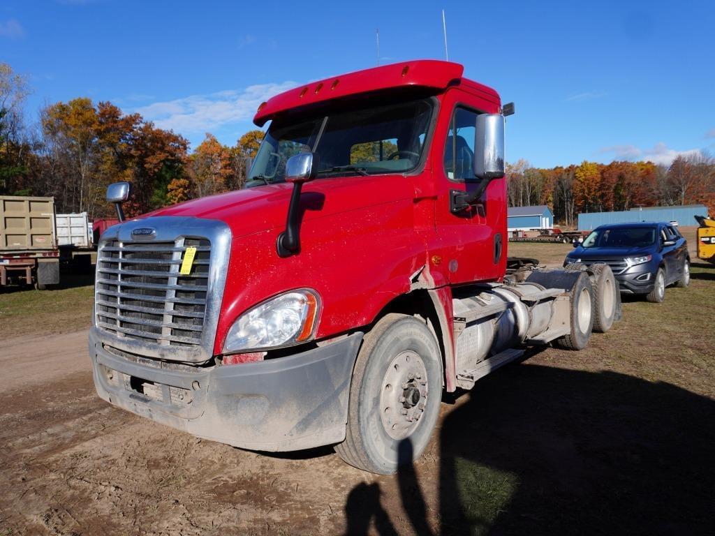 Image of Freightliner Cascadia 125 Primary image