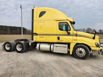 Main image Freightliner Cascadia 125