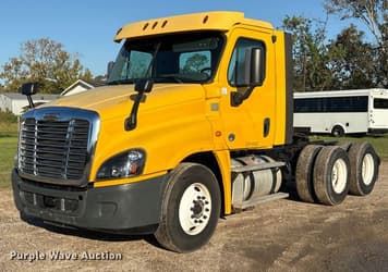 Main image Freightliner Cascadia 125