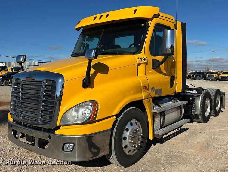 Image of Freightliner Cascadia 125 Primary image