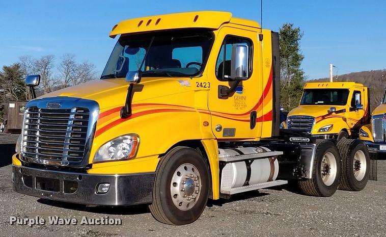 Image of Freightliner Cascadia 125 Primary image