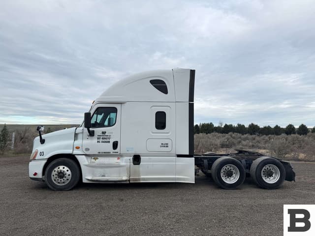 Image of Freightliner Cascadia 125 equipment image 1