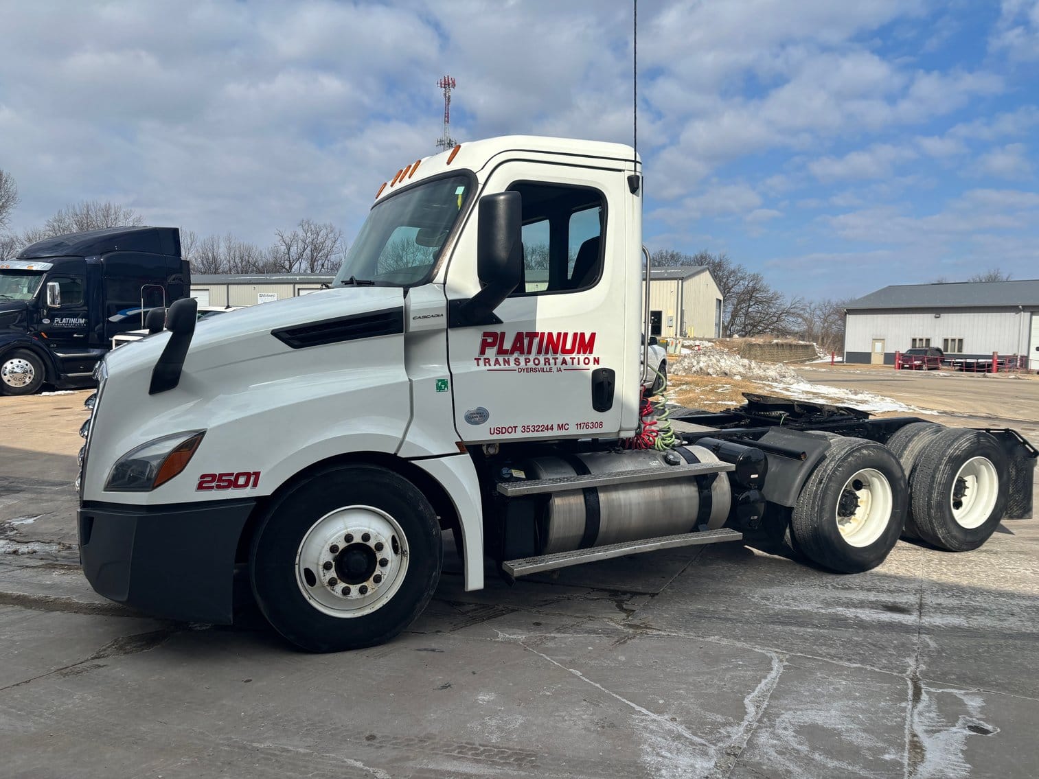 2018 Freightliner Cascadia 126 Equipment Image0