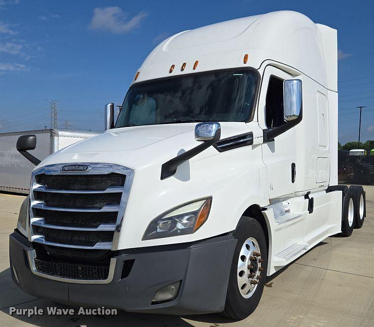 Image of Freightliner Cascadia Primary image