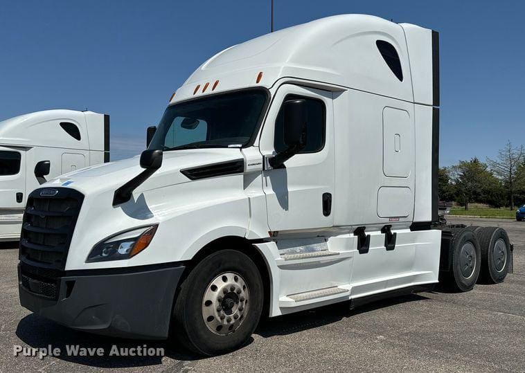 Main image Freightliner Cascadia