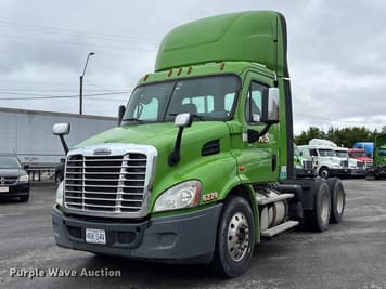 Main image Freightliner Cascadia