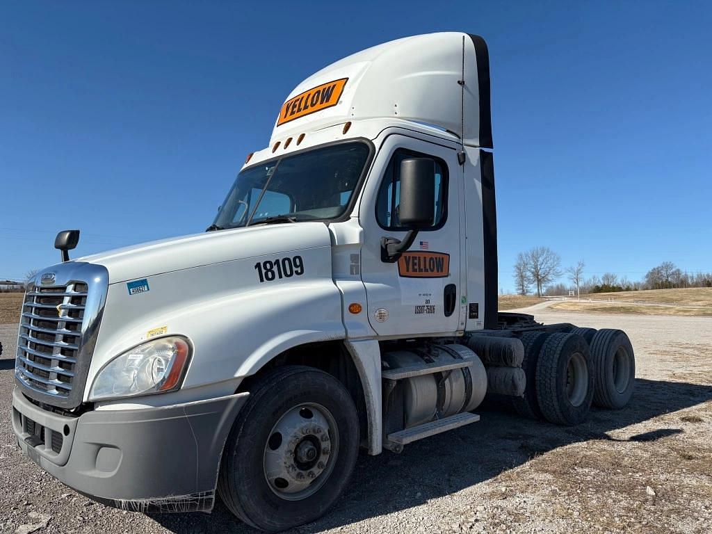 Image of Freightliner Cascadia Primary image