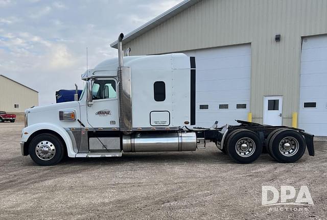 Image of Freightliner Coronado 132 equipment image 1