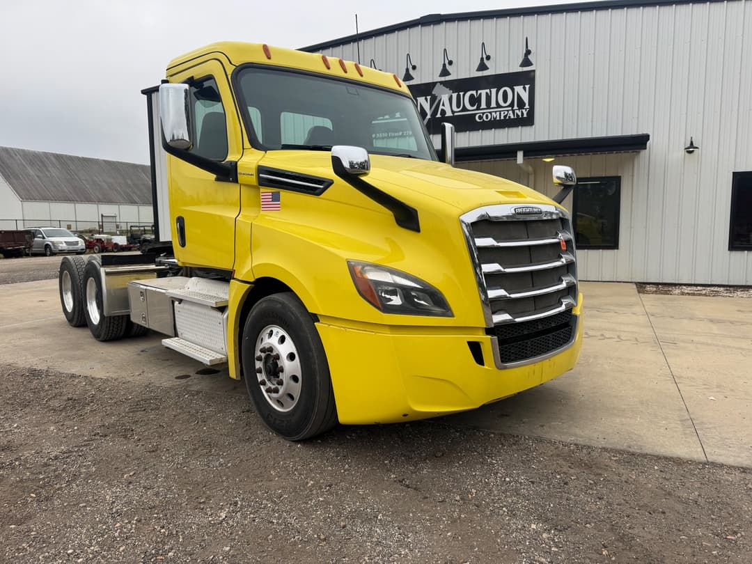 Image of Freightliner Cascadia Primary image