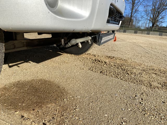 Image of Freightliner M2 equipment image 4