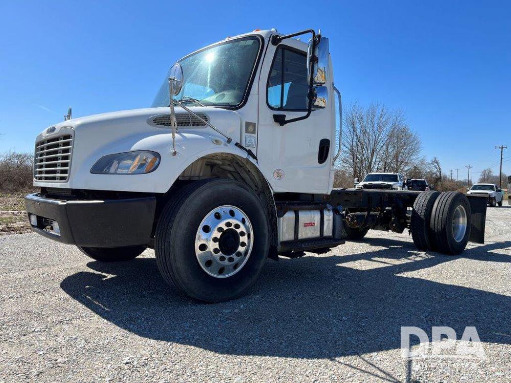 Image of Freightliner M2 Primary image