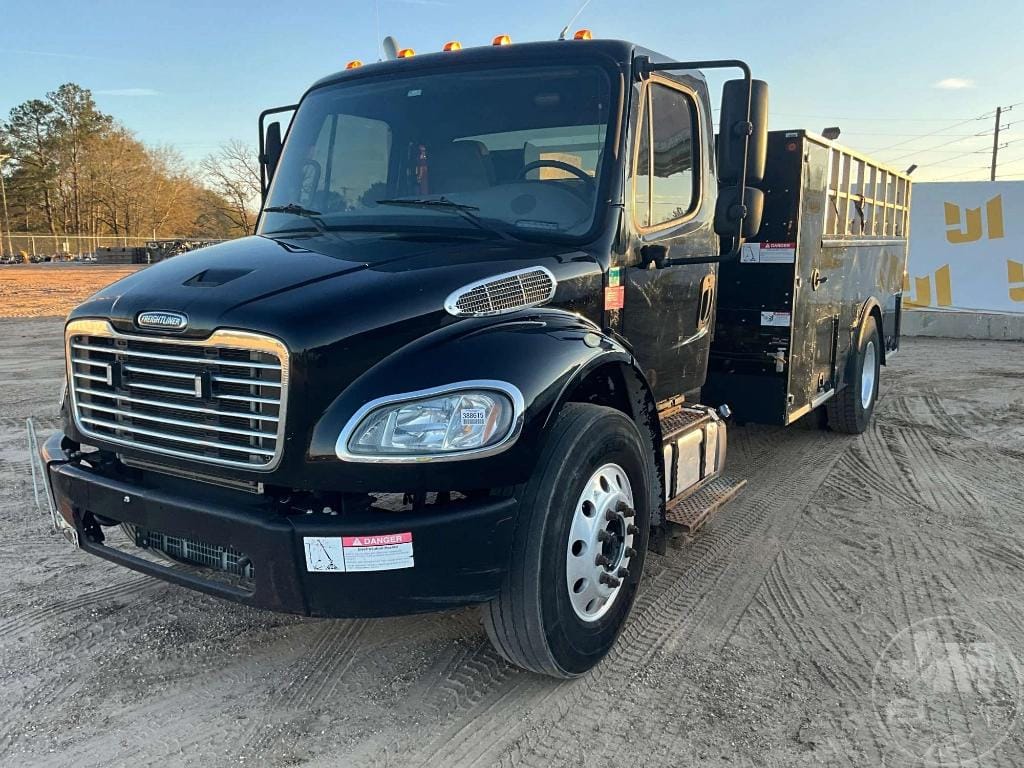 2018 Freightliner M2 Equipment Image0
