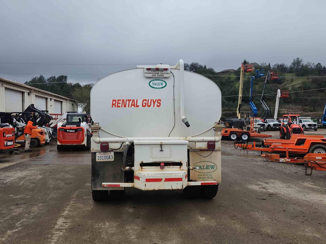 Image of Freightliner M2106 Image 1