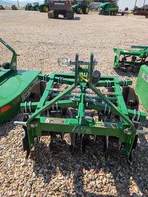 2018 Frontier DH1048 Image