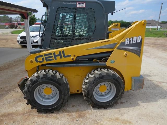 Image of Gehl R190 equipment image 1