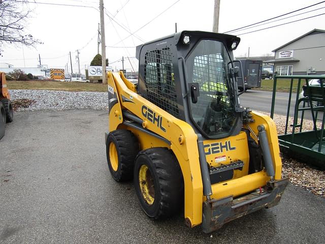 Image of Gehl R220 equipment image 1