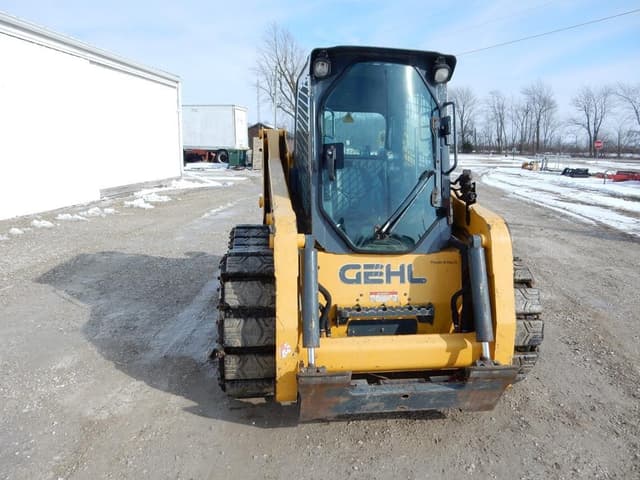 Image of Gehl R220 equipment image 3