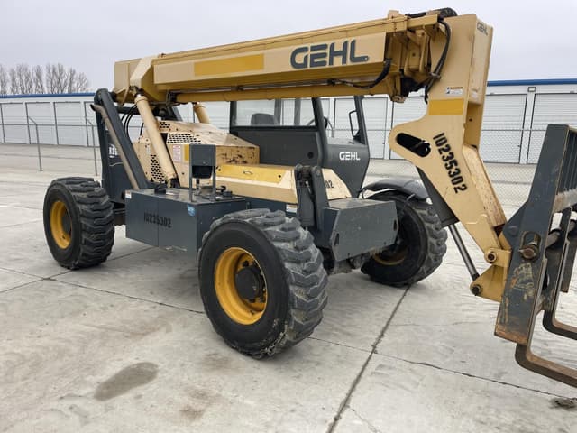 Image of Gehl RS6-34 equipment image 3