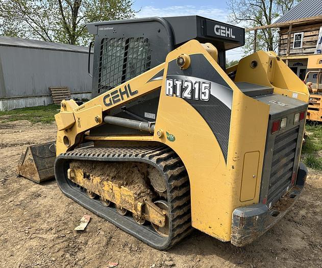 Image of Gehl RT215 equipment image 2