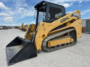 2018 Gehl VT320 Image