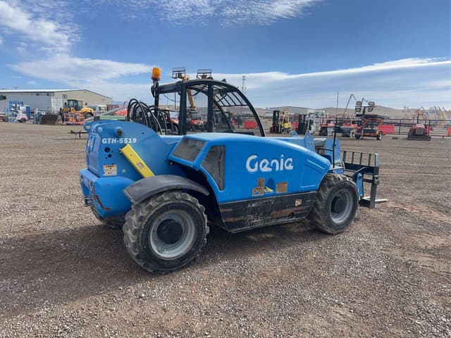 Image of Genie GTH-5519 equipment image 2