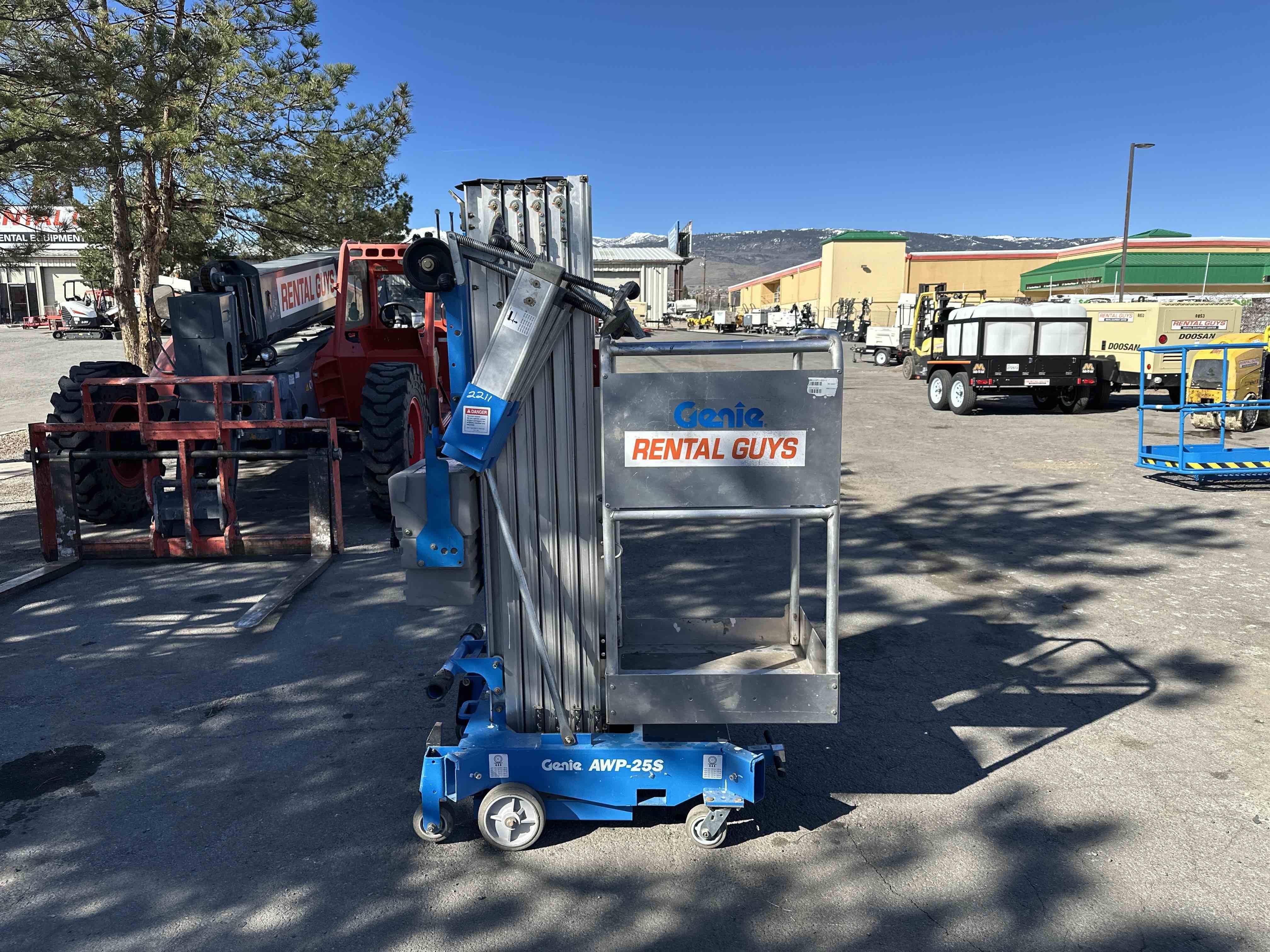 2018 Genie AWP-25S Equipment Image0
