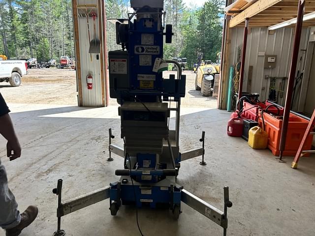 Image of Genie AWP-30S equipment image 3