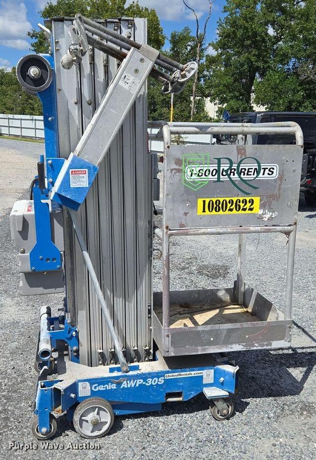 Image of Genie AWP-30S equipment image 3