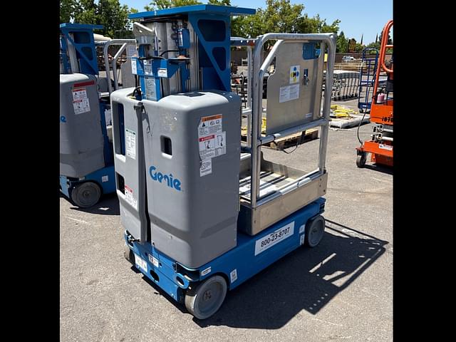 Image of Genie GR12 equipment image 1