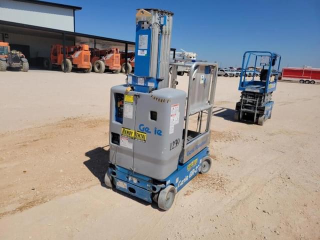 Image of Genie GR-20 equipment image 3
