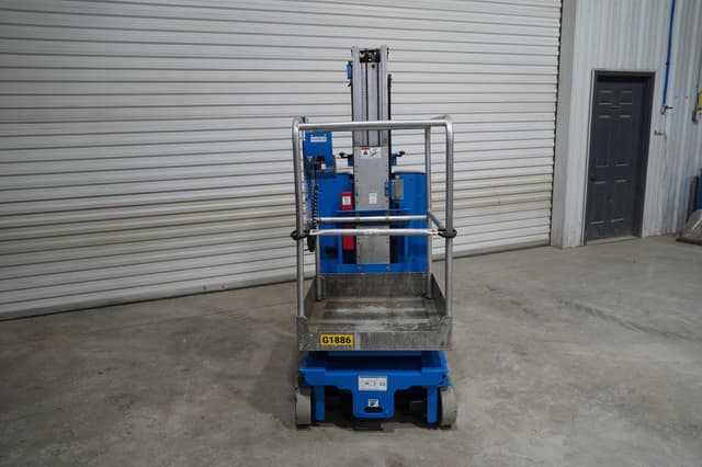 Image of Genie GR-20 equipment image 2