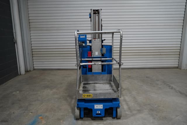 Image of Genie GR-20 equipment image 2