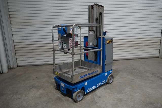 Image of Genie GR-20 equipment image 1