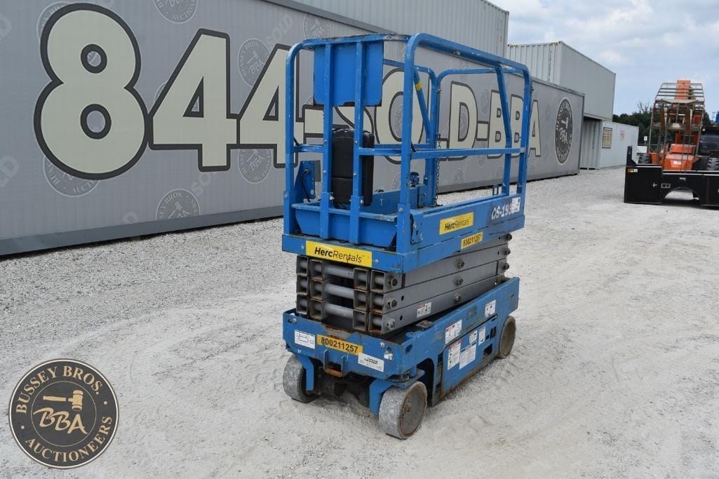 2018 Genie GS-1930 Equipment Image0