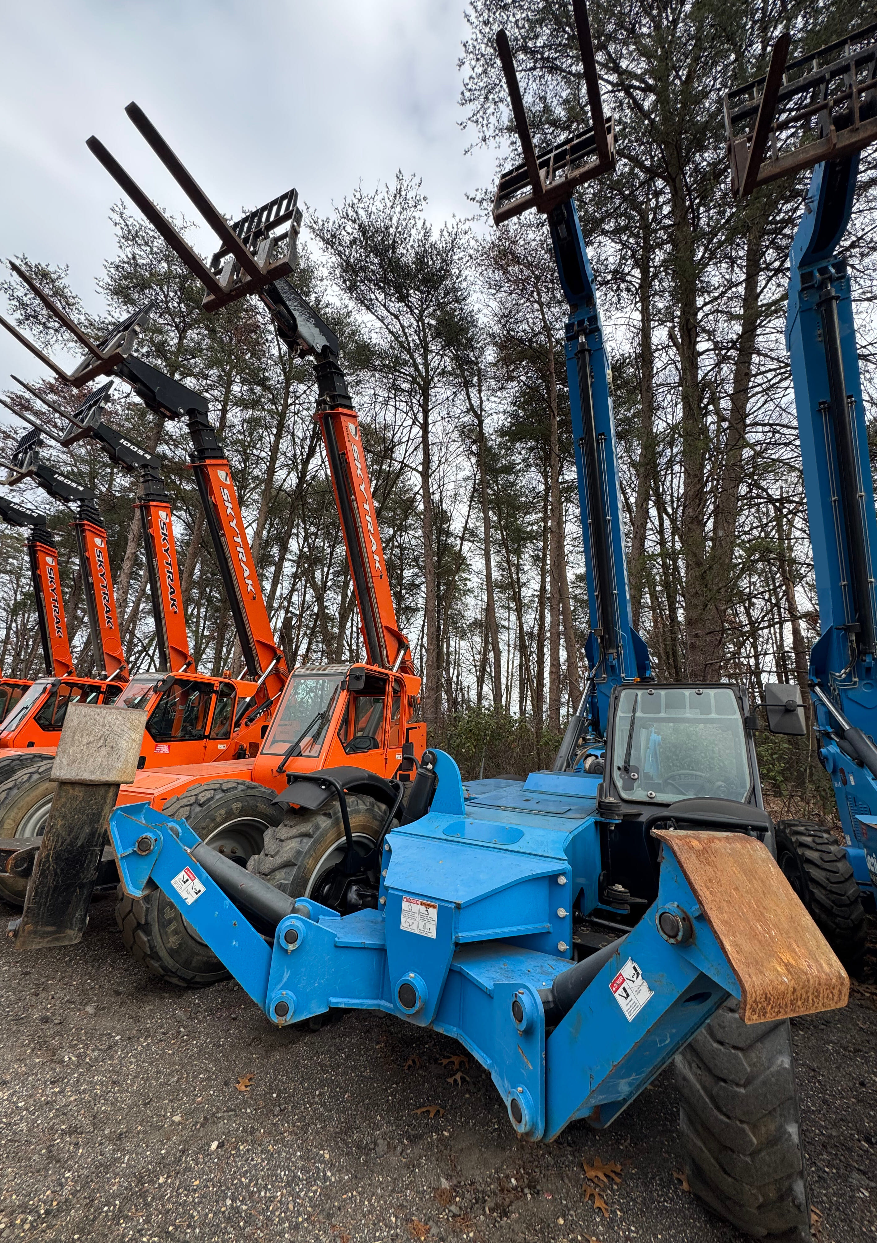 2018 Genie GTH-1056 Equipment Image0