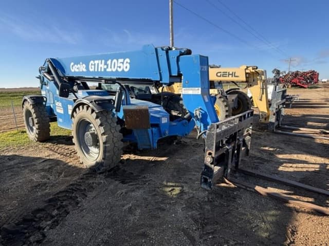 Image of Genie GTH-1056 equipment image 2